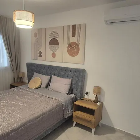 With Terrace At Thalassa 아파트 *