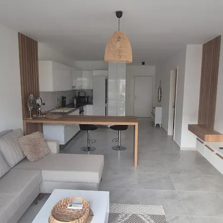 With Terrace At Thalassa * Phrenaros