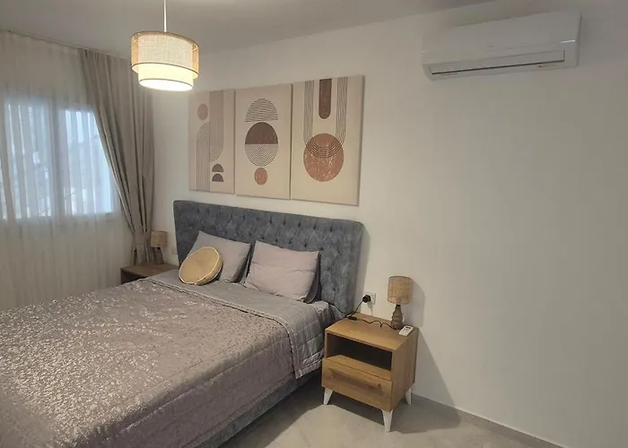 With Terrace At Thalassa 아파트 *